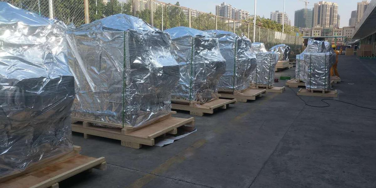 電子行業設備真空出口包裝